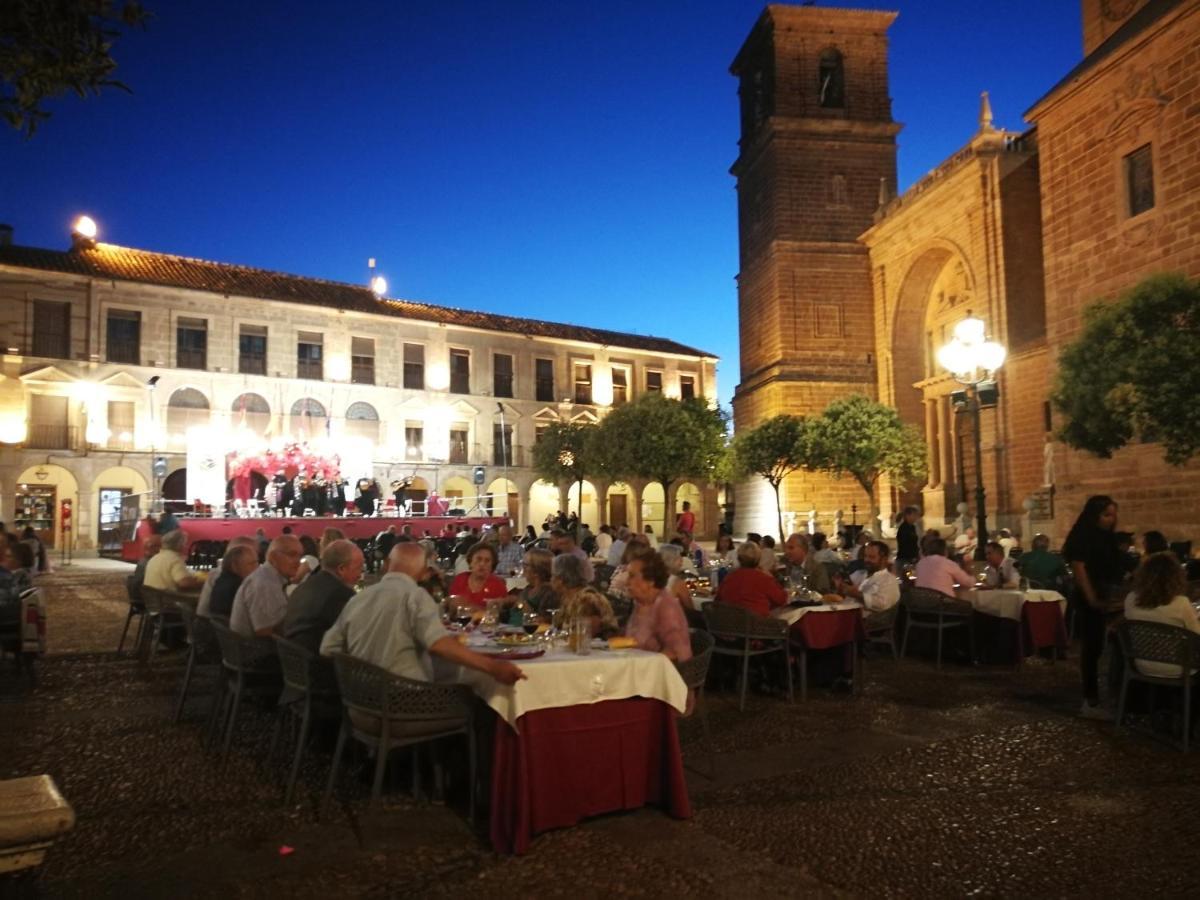 Hotel La Casona Del Abuelo Parra à Villanueva De Los Infantes Extérieur photo