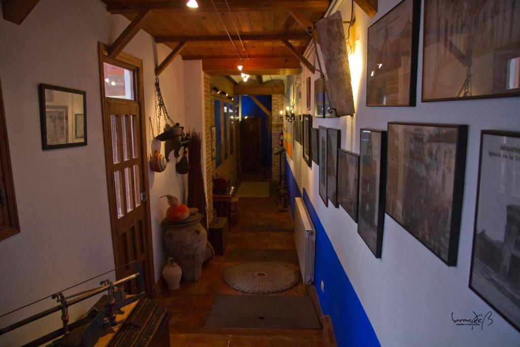 Hotel La Casona Del Abuelo Parra à Villanueva De Los Infantes Extérieur photo