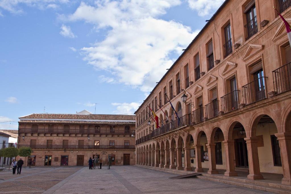Hotel La Casona Del Abuelo Parra à Villanueva De Los Infantes Extérieur photo
