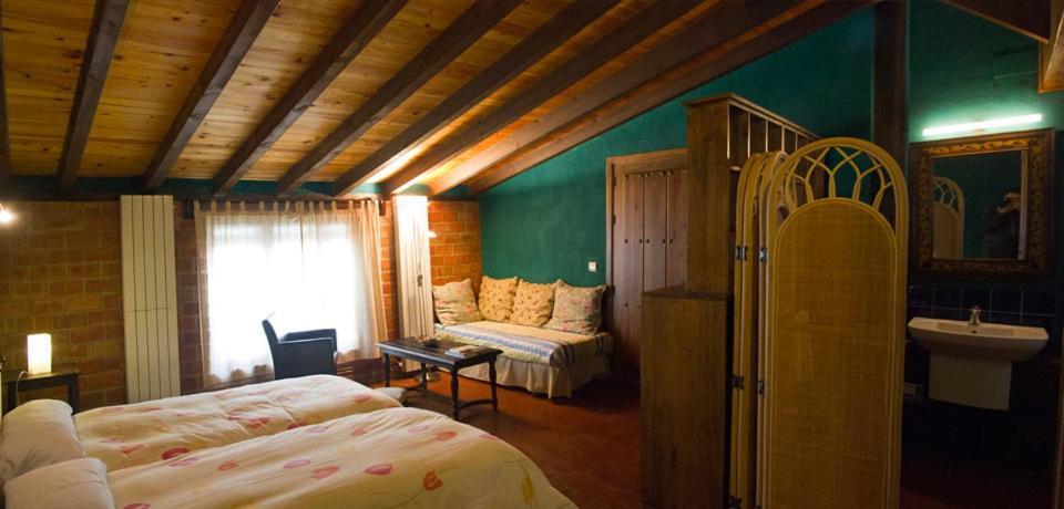 Hotel La Casona Del Abuelo Parra à Villanueva De Los Infantes Extérieur photo